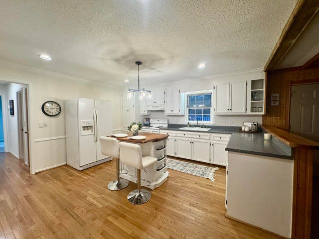 8038 Kittery Avenue, North Charleston, SC 29420