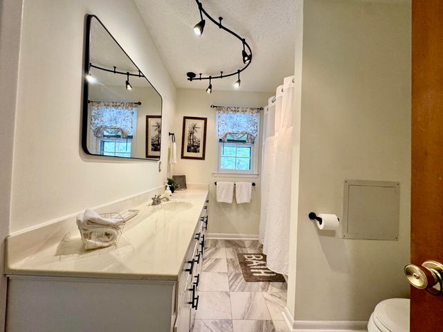 8038 Kittery Avenue, North Charleston, SC 29420