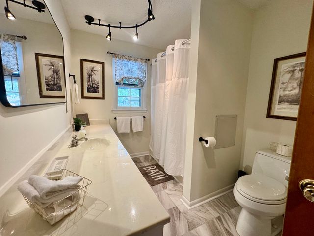 8038 Kittery Avenue, North Charleston, SC 29420