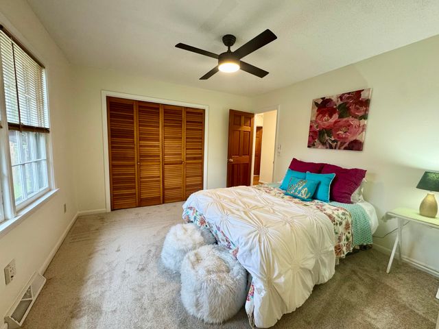 8038 Kittery Avenue, North Charleston, SC 29420