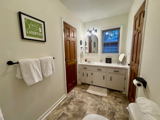 8038 Kittery Avenue, North Charleston, SC 29420