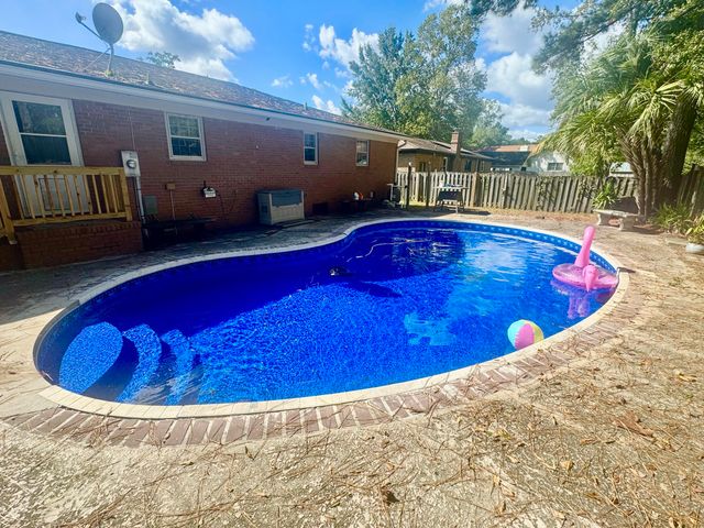 8038 Kittery Avenue, North Charleston, SC 29420