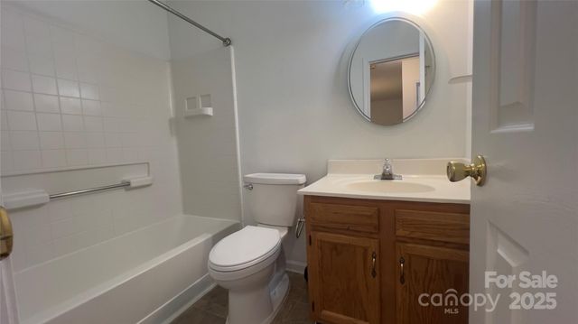 3135 Brockhampton Court, Charlotte, NC 28269