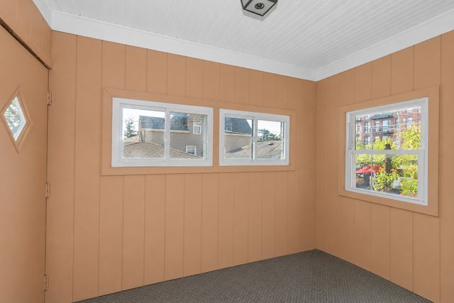 3225 N Narragansett Avenue, Chicago, IL 60634