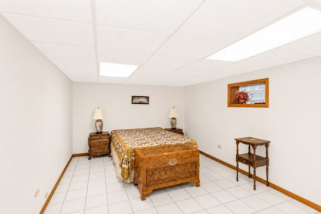 3225 N Narragansett Avenue, Chicago, IL 60634