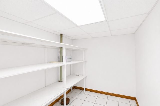 3225 N Narragansett Avenue, Chicago, IL 60634