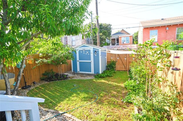 1816 Avenue N, Galveston, TX 77550