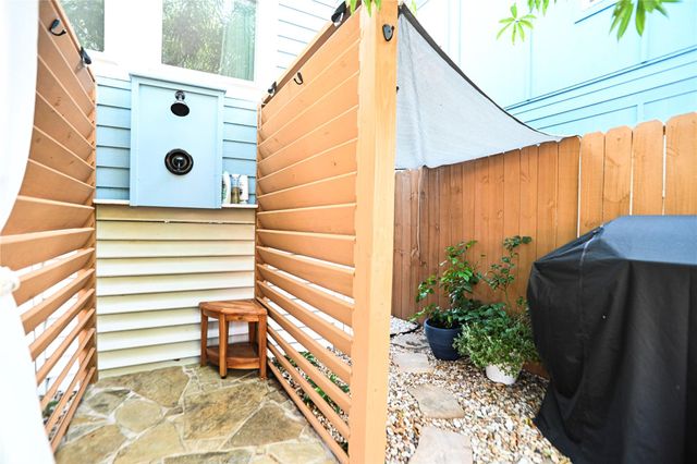1816 Avenue N, Galveston, TX 77550