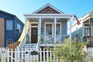 1816 Avenue N, Galveston, TX 77550