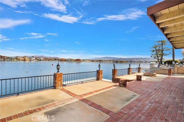 18063 Mariner Drive, Victorville, CA 92395