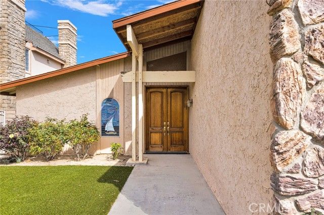 18063 Mariner Drive, Victorville, CA 92395