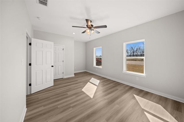 203 Toro Drive, Winona, TX 75792