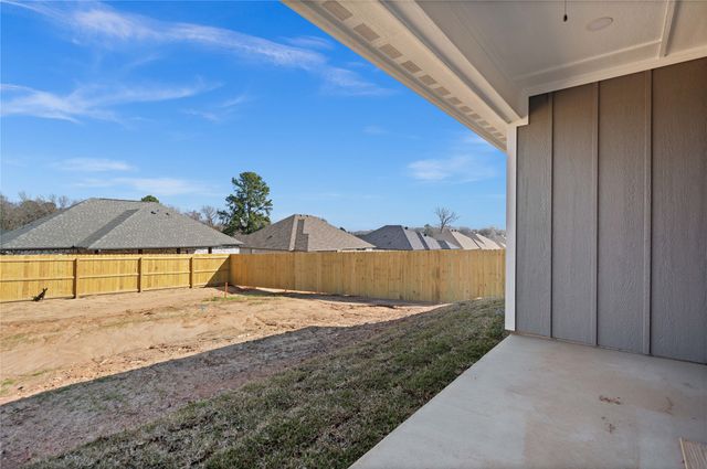 203 Toro Drive, Winona, TX 75792