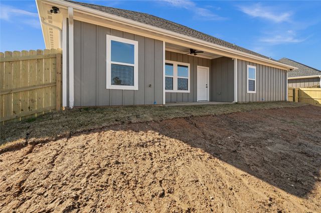 203 Toro Drive, Winona, TX 75792