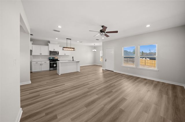 203 Toro Drive, Winona, TX 75792