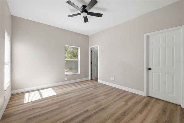 319 E HANLON STREET, Tampa, FL 33604