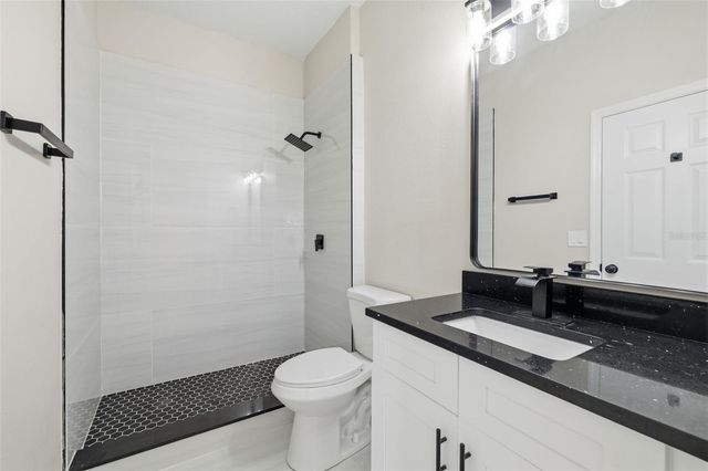 319 E HANLON STREET, Tampa, FL 33604