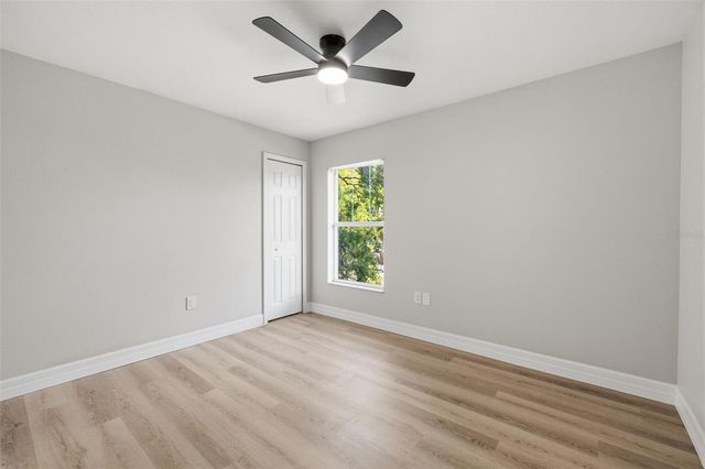 319 E HANLON STREET, Tampa, FL 33604