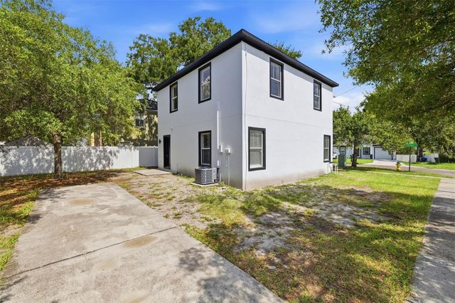 319 E HANLON STREET, Tampa, FL 33604