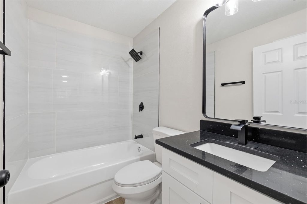 Image 18 of property listing at 319 E HANLON STREET, Tampa, FL 33604