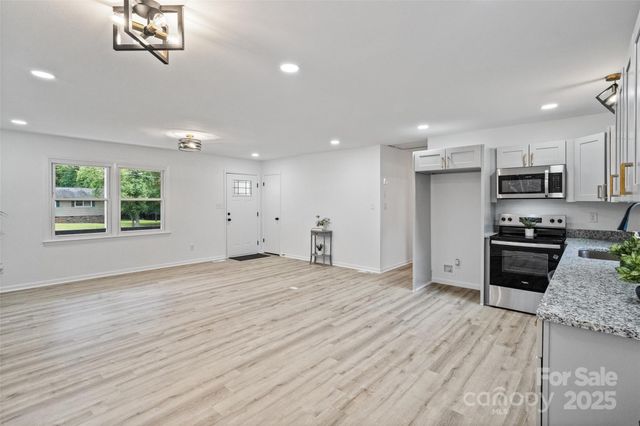 4504 Longbriar Drive, Gastonia, NC 28056