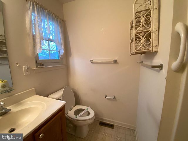 6 ROSARIO RD, Smyrna, DE 19977