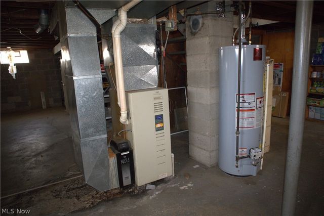 644 Southern Boulevard NW, Warren, OH 44485