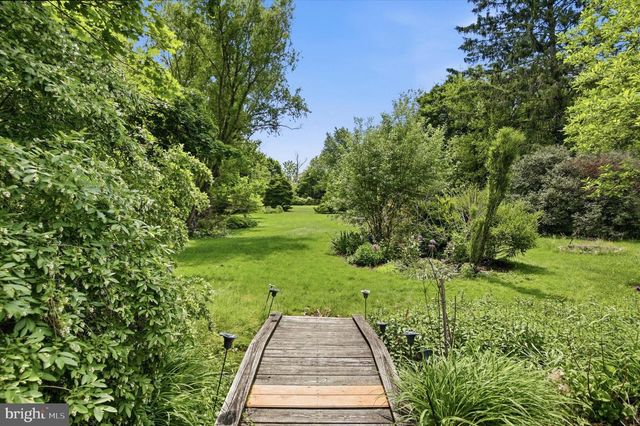2304 SPINNERSTOWN RD, Quakertown, PA 18951