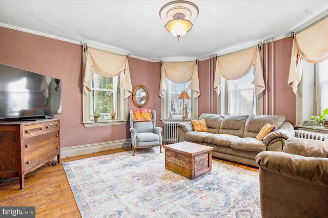 2304 SPINNERSTOWN RD, Quakertown, PA 18951