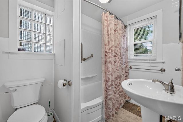 329 Houston Street, St Charles, MO 63301