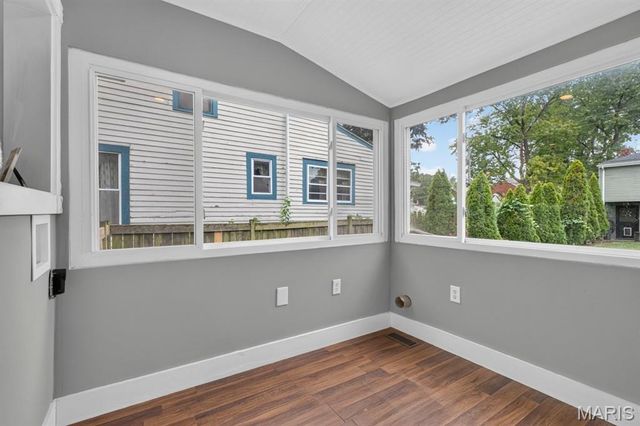 329 Houston Street, St Charles, MO 63301