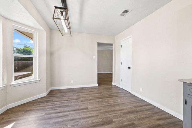 2715 Regal Drive, Denison, TX 75020