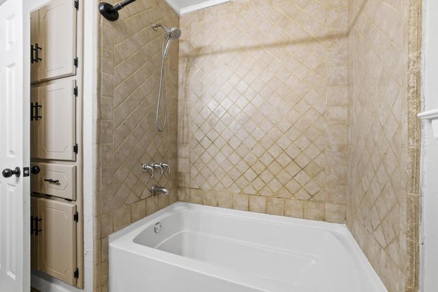 2715 Regal Drive, Denison, TX 75020