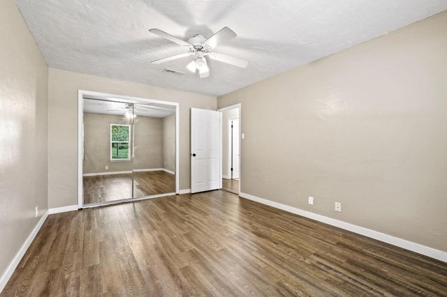 2715 Regal Drive, Denison, TX 75020