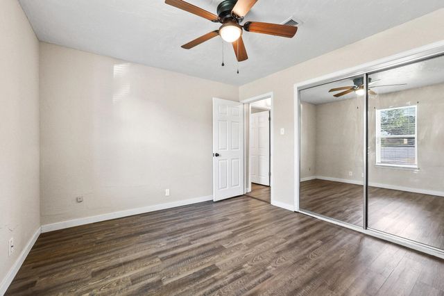 2715 Regal Drive, Denison, TX 75020