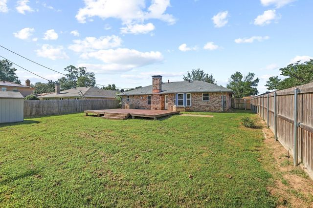2715 Regal Drive, Denison, TX 75020