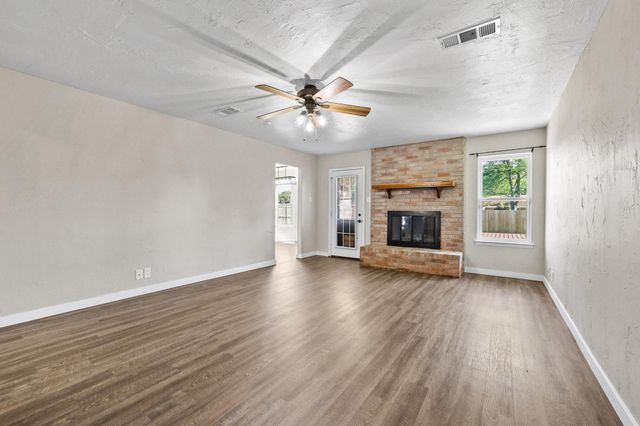 2715 Regal Drive, Denison, TX 75020