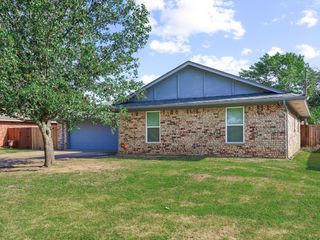 2715 Regal Drive, Denison, TX 75020