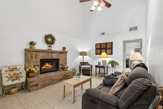 1317 Trinity View Street, Irving, TX 75060