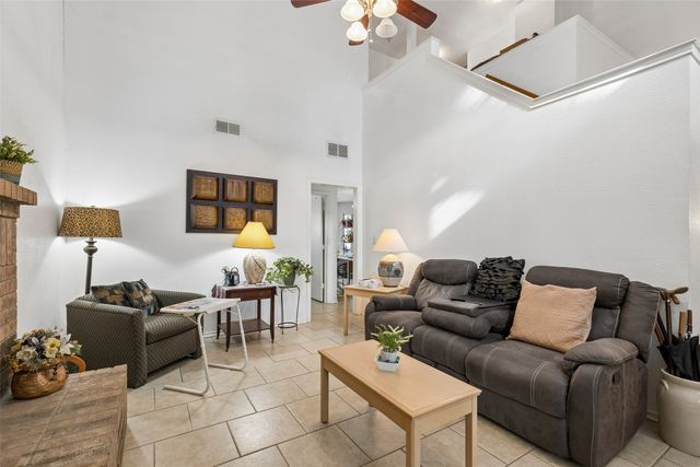 1317 Trinity View Street, Irving, TX 75060