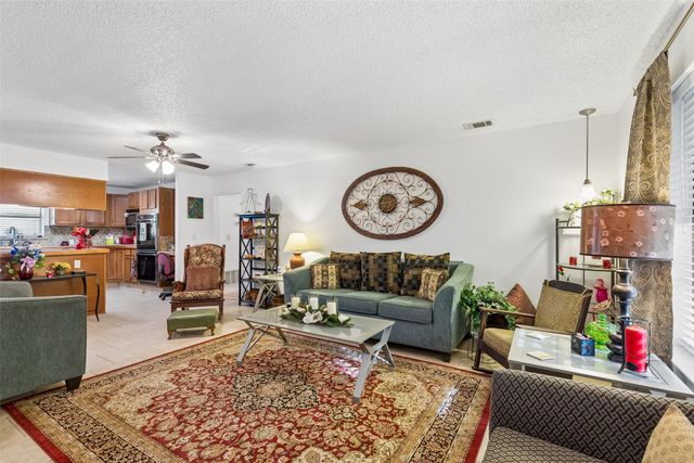 1317 Trinity View Street, Irving, TX 75060