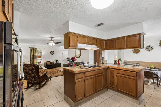 1317 Trinity View Street, Irving, TX 75060