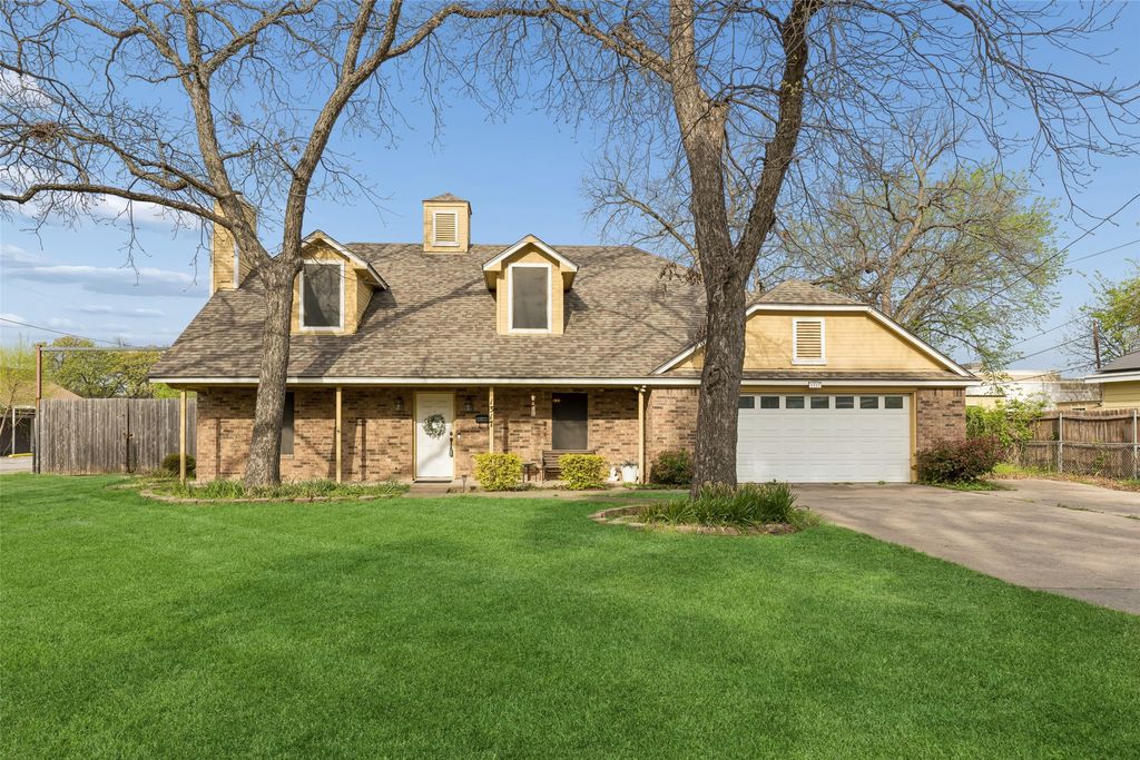 1317 Trinity View Street, Irving, TX 75060