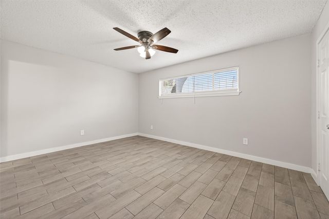 1230 Shadowdale Drive 17, Houston, TX 77043