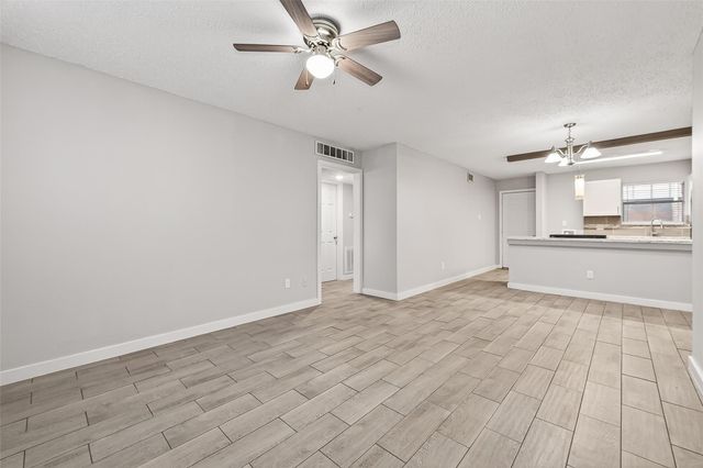 1230 Shadowdale Drive 17, Houston, TX 77043