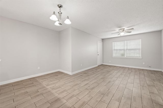 1230 Shadowdale Drive 17, Houston, TX 77043