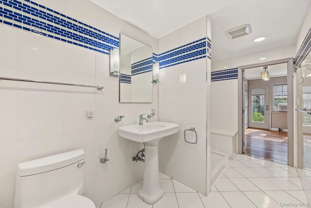 3049 32nd Street, Astoria, NY 11102