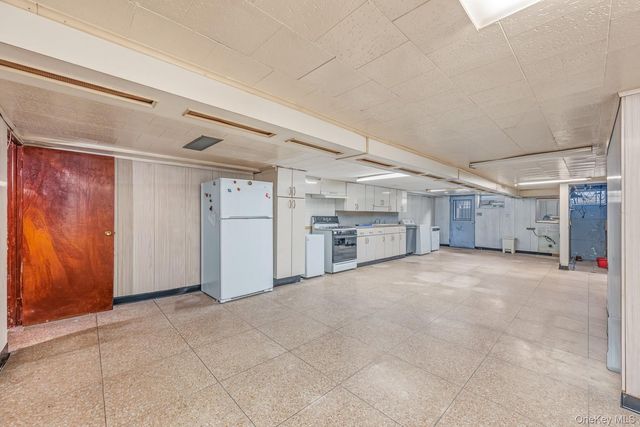 3049 32nd Street, Astoria, NY 11102