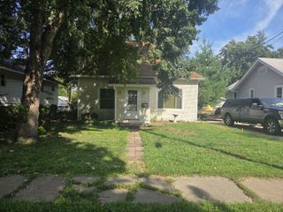 3835 8th Place, Des Moines, IA 50313