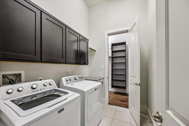 1607 Pinot Circle, Houston, TX 77055